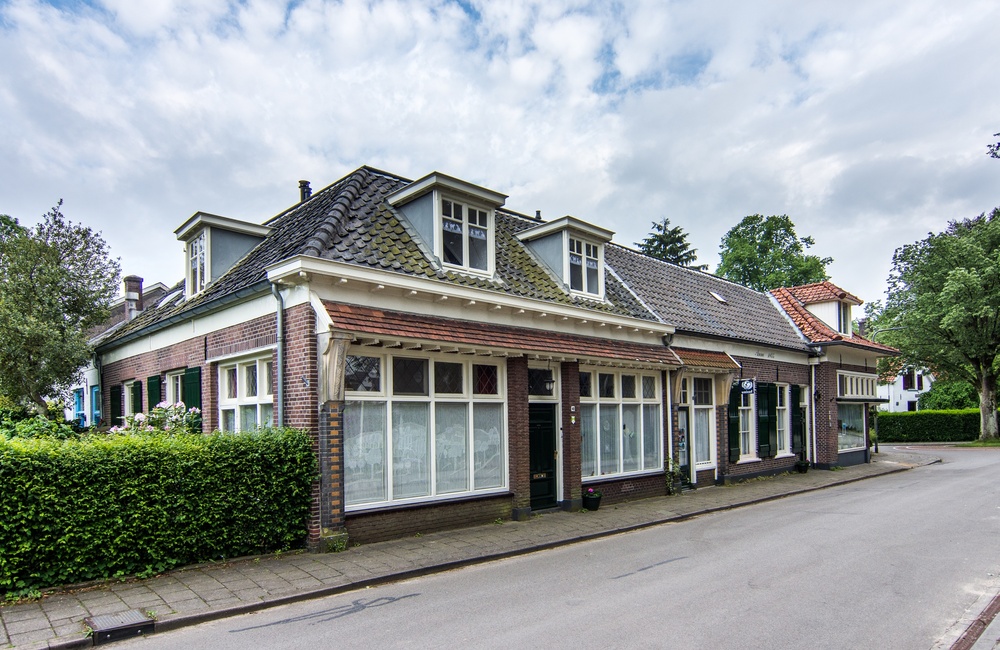 Voorgevel en linker zijgevel - 2016