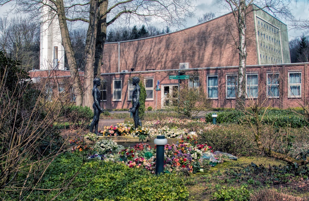 Beelden bij Crematorium Dieren - 2016