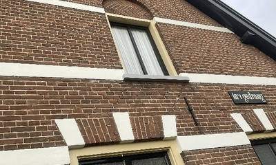 Voegwerk en kozijnen