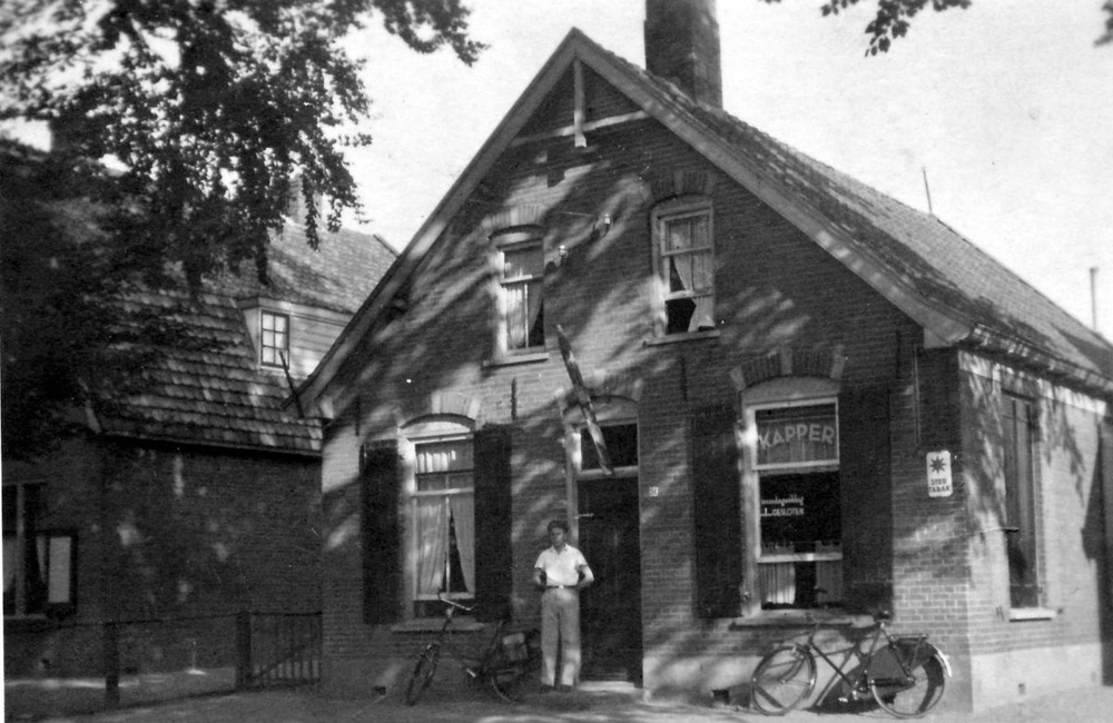 Kapperszaak voor de verbouwing van 1956