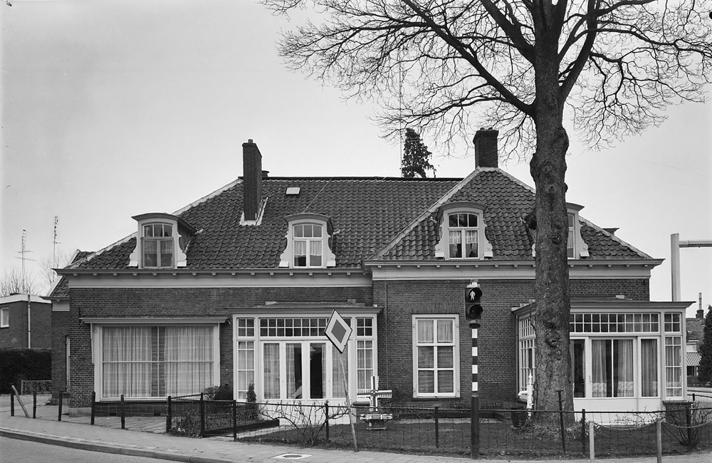 Linker zijgevel Huis Ortrud (1976)