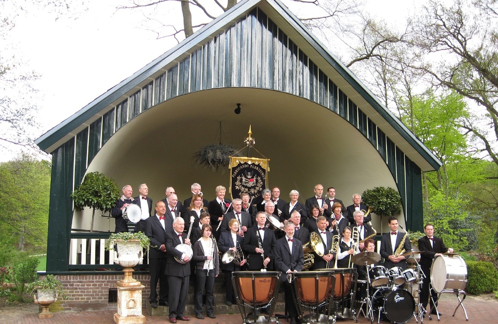 Rosendaalse Kapel bij de muziekkoepel ca 2018