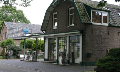 Benzinepomp Van den Brink