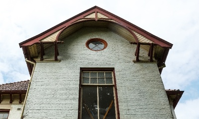 Deel voorgevel villa