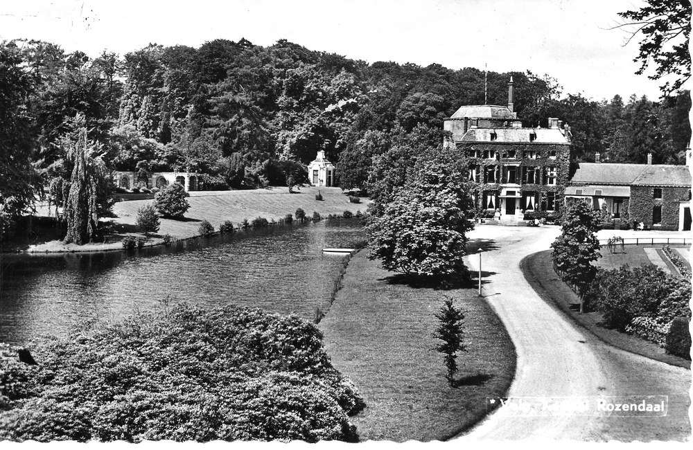 Tuin bij toegang kasteel 1920