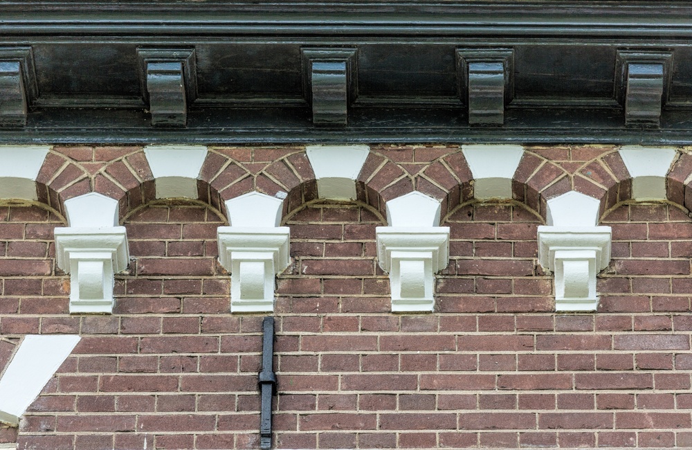 Detail ornamenten dakgoot Arnhemsestraatweg 69 & 71 - 2016