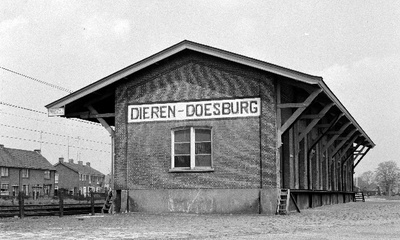 Stationgebouw