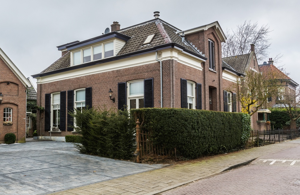 Voor- en linkerzijgevel – 2017