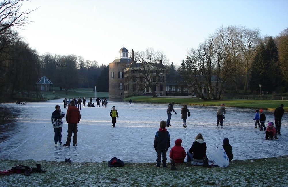 Op de kasteelvijver 21e eeuw
