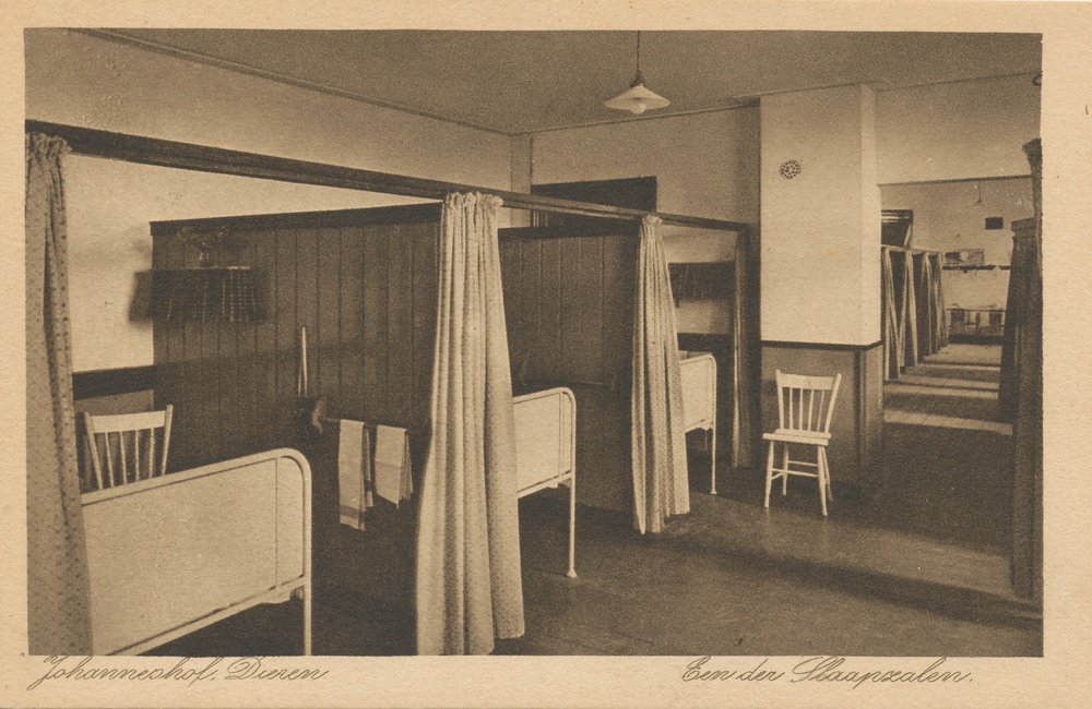 Johanneshof, een der slaapzalen - 1931