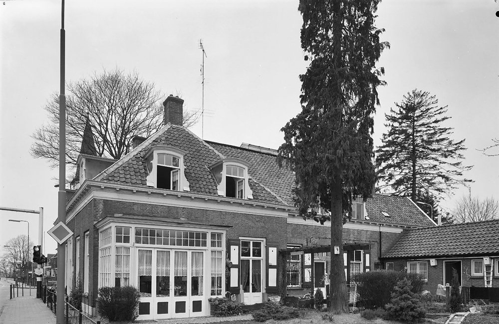 Rechter zijgevel Huis Ortrud (1976)