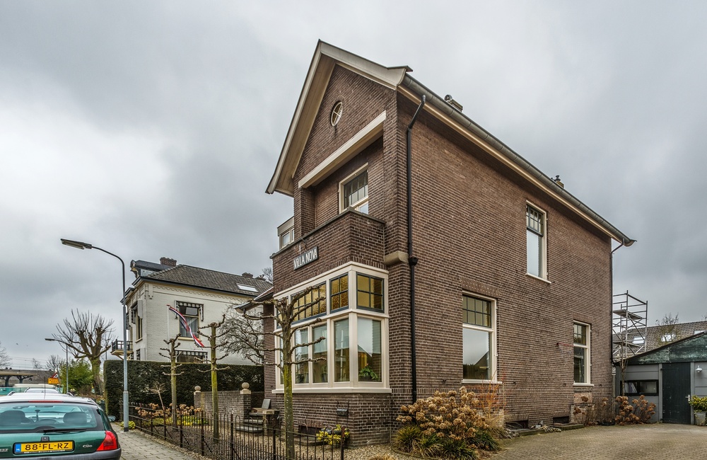 Voor en rechterzijgevel - 2016