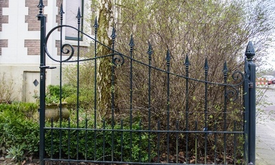 Hekwerk bij villa