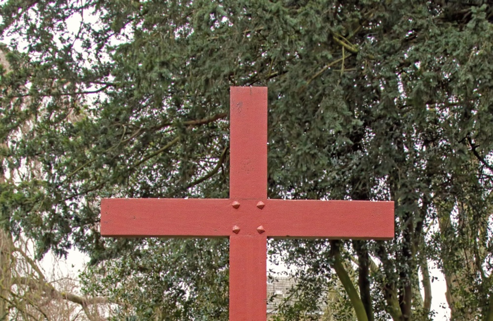 Oorlogsmonument in het Carolinapark - 2016