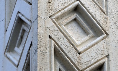 Detail pilasters