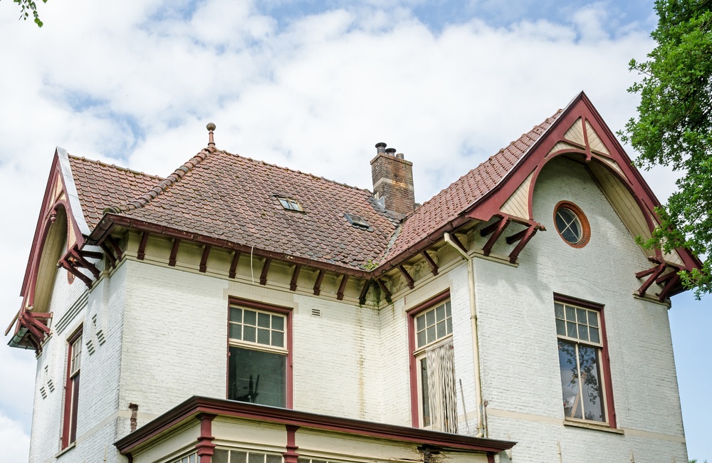 Detail dak en windveren woonhuis Arnhemsestraatweg 18 - 2016
