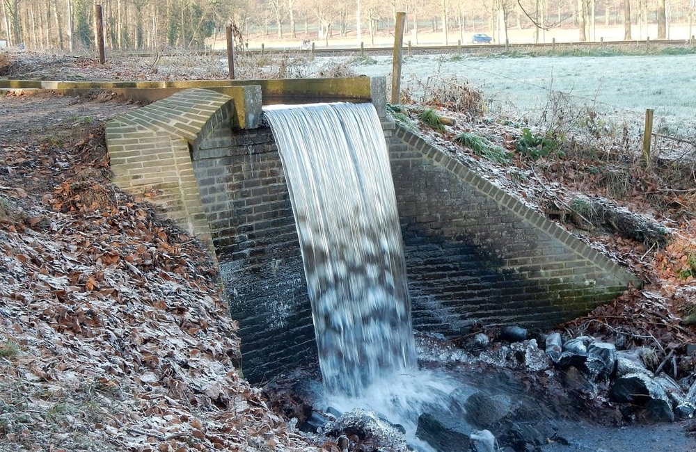 Waterval met Kaarsenmakersgat