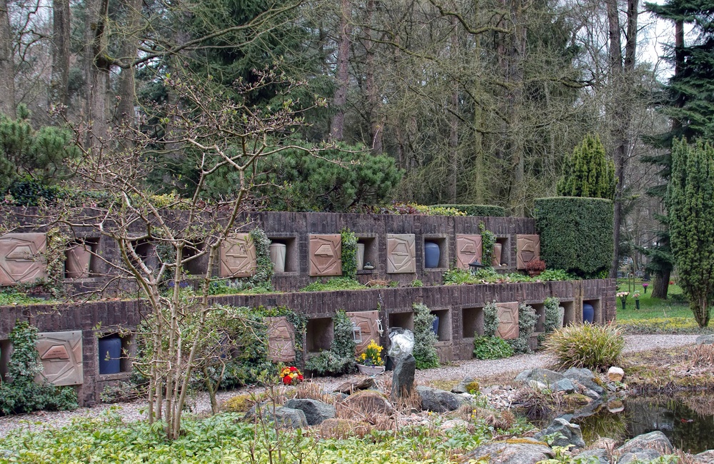 Detail urnenmeer Wolbeek Crematorium Dieren - 2016