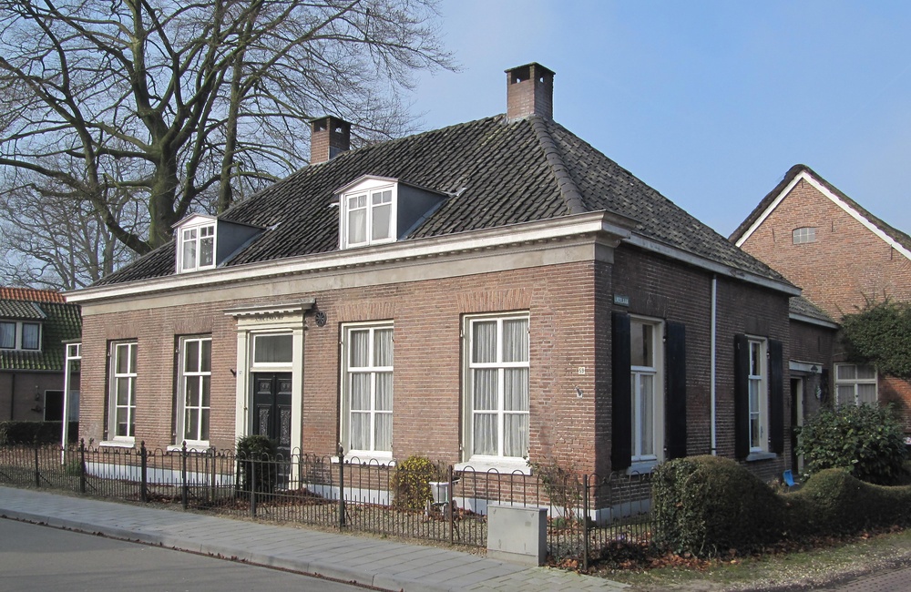 Voorzijde Huis Middendorp