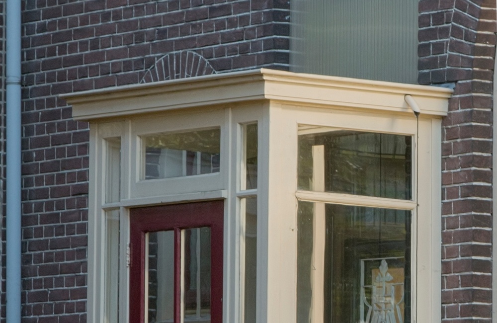Voordeur in linkerzijgevel - 2016