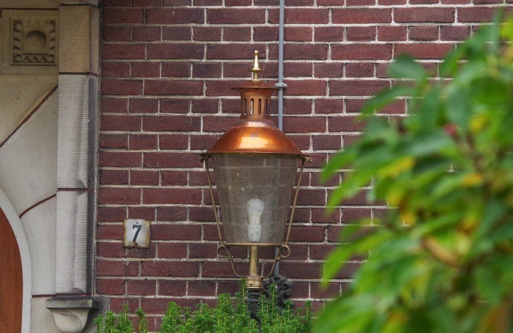 Decoratie voordeur en lantaren