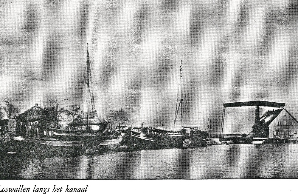 Loswal aan het kanaal