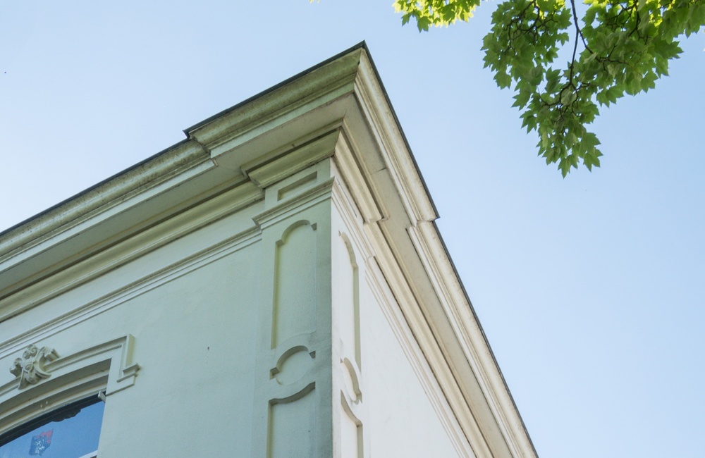 Pilaster met centrelitmotieven 2016