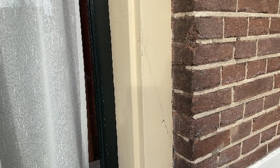 Voegwerk en kozijnen