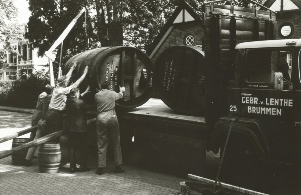 Verhuizing Sevenstern naar Zutphen - 1968