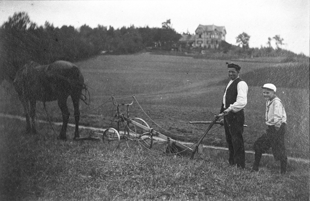 Ploegen op de Pinkenberg - 1910