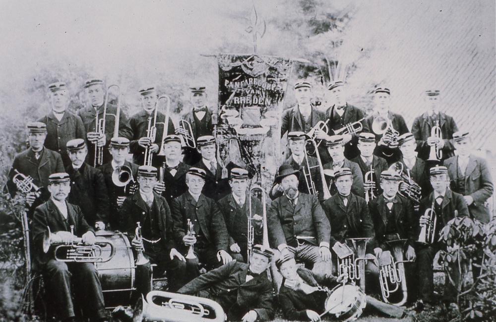 Rhedens Fanfare Corps