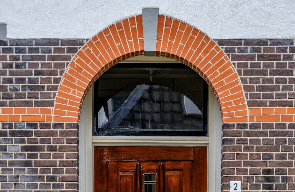 Voordeur met Florentijnse boog – 2016