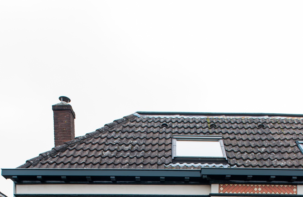 Segmentbogen en witgepleisterde versiering – 2017
