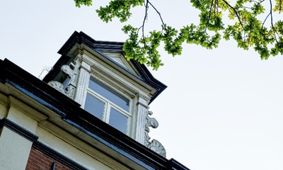 Deel voorgevel villa