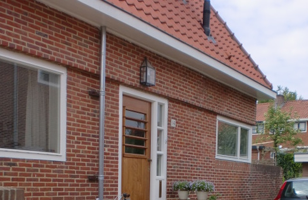 Voordeur trapje 2   - 2016