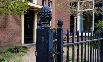 Hekwerk bij herenhuis