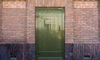 Deel linker zijgevel Traf