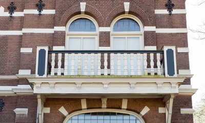Deel voorgevel villa