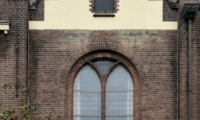 Voorgevel kerkgebouw