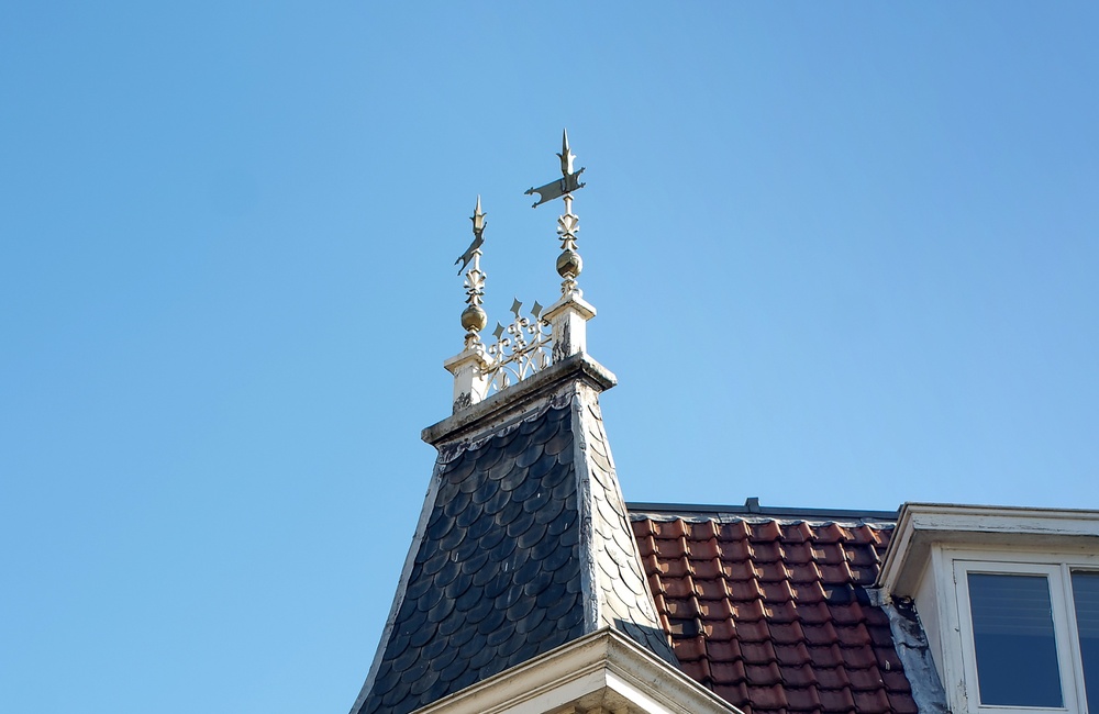 Afgeschuinde hoek met erker - 2016