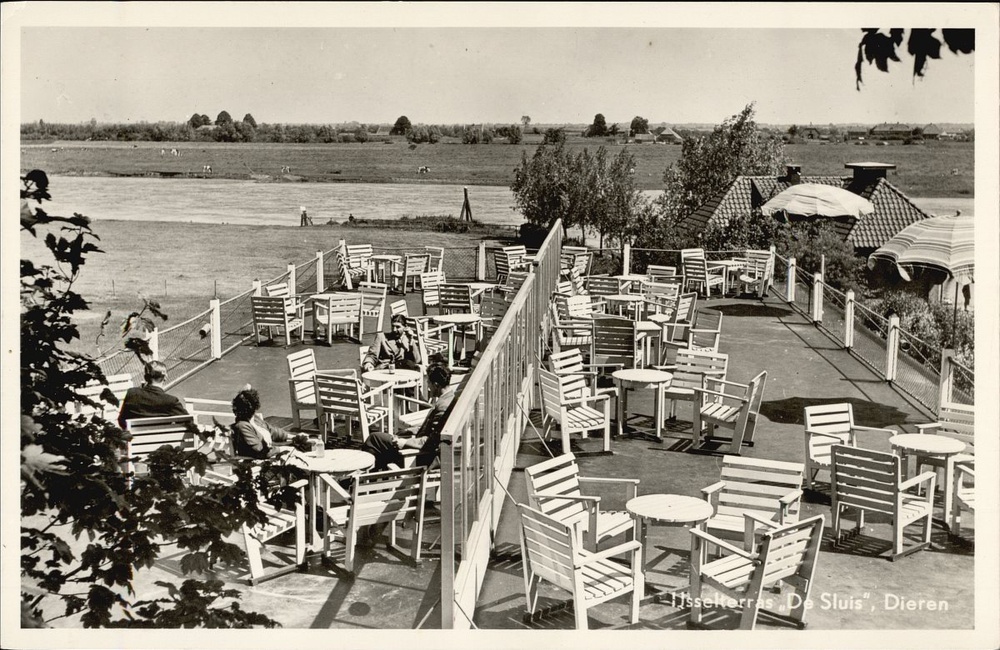 IJsselterras Café-Rest.De Sluis - 1957