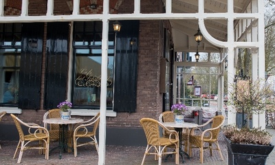 Detail gevel eetcafe