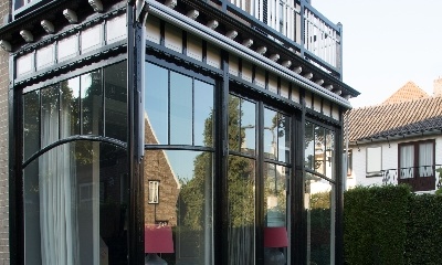 Detail zijgevel links