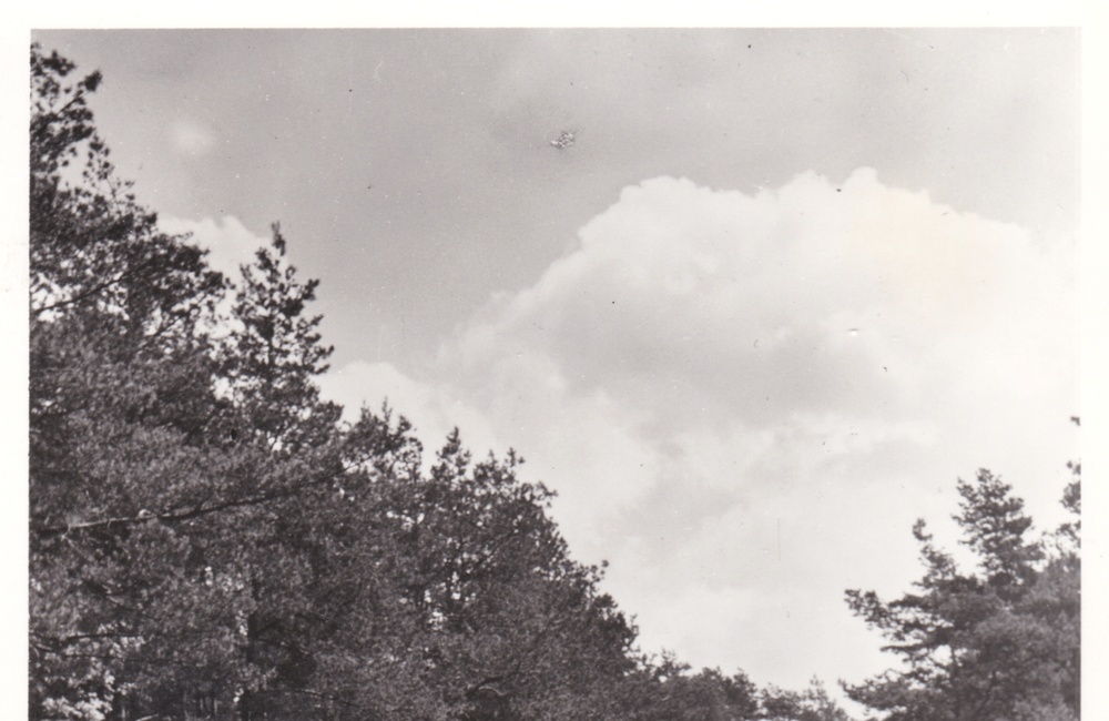 De Lange Juffer, zandweg en fietspad - 1953