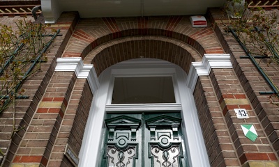 Deel voorgevel villa