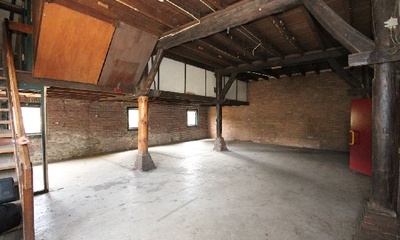 Villa met garage