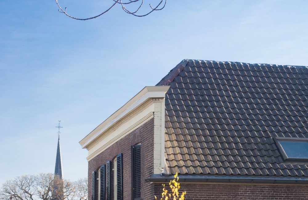 Rechter- en voorgevel 2016
