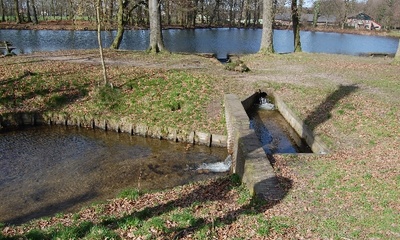 Biljoen Doorlaat met keermuren