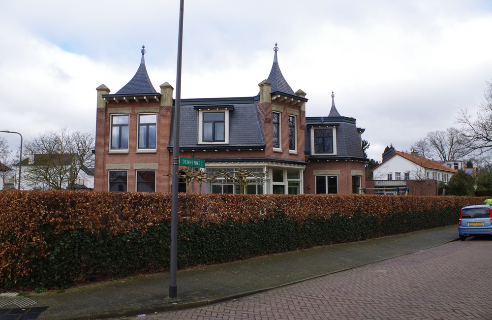 Dennenweg 1-3
