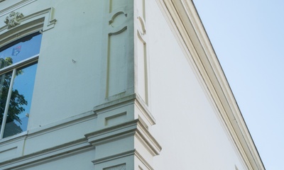 Detail pilasters